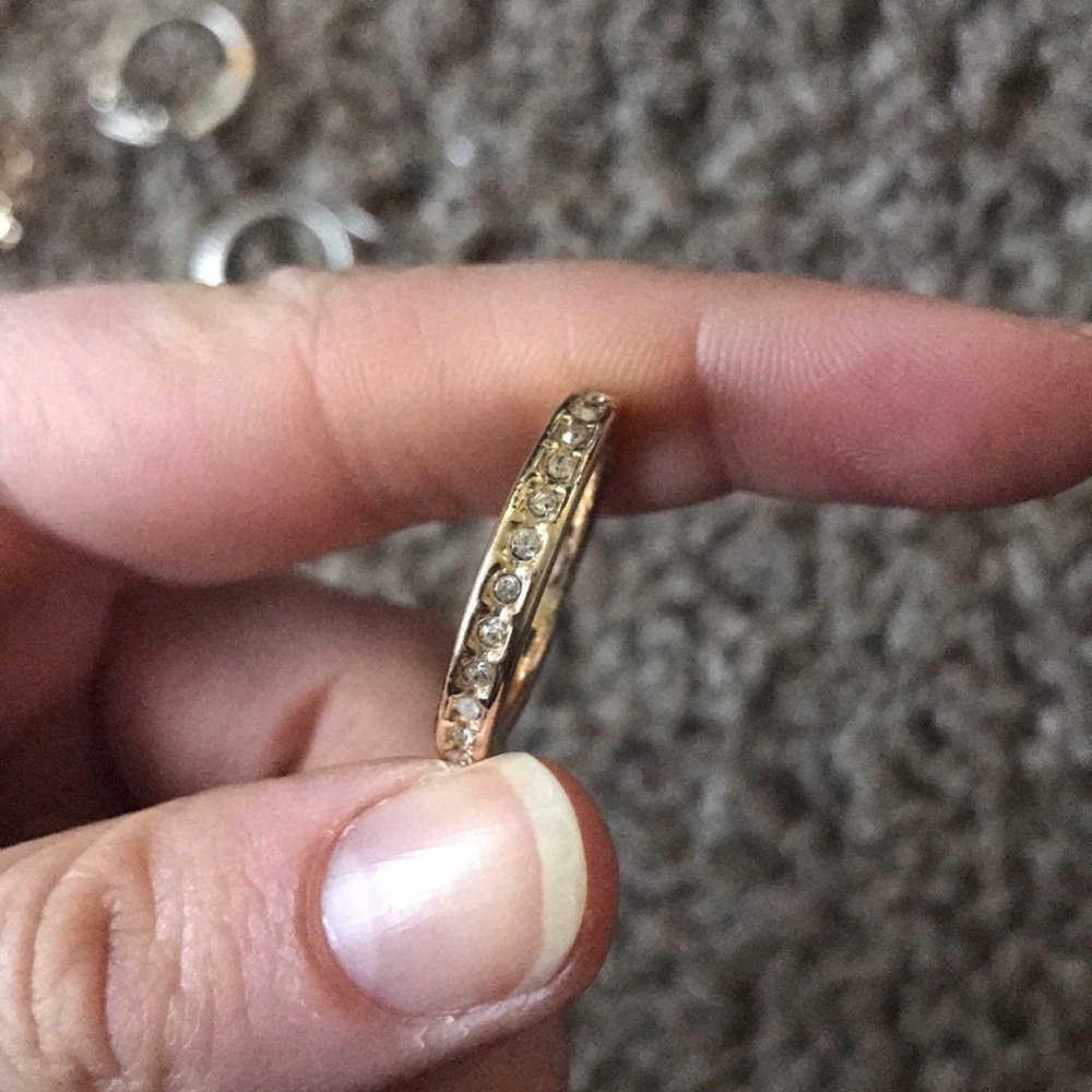 Golden RINGS - Picture 4 of 7